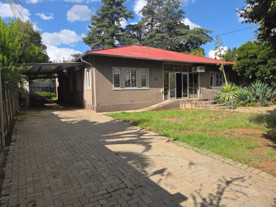 5 Bedroom Property for Sale in Westdene Free State
